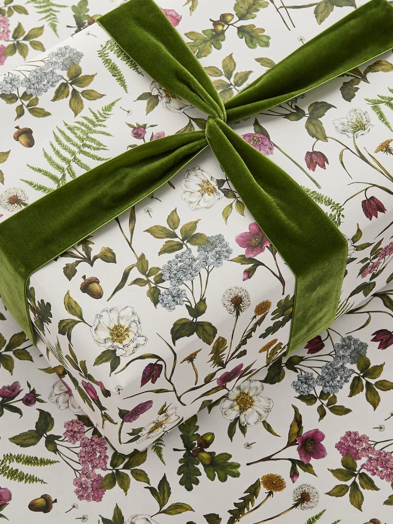 Cottage Garden - Ivory Gift Wrap