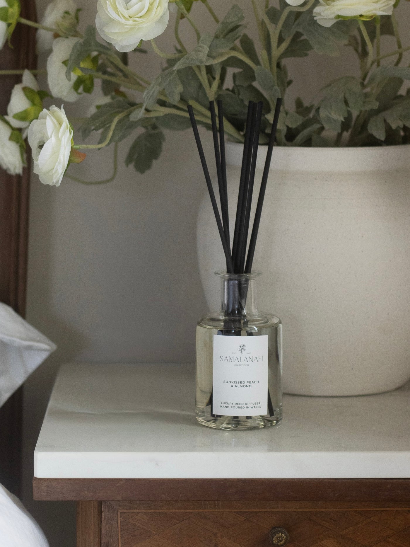 Sunkissed Peach & Almond Luxury Reed Diffuser – Samalanah Collection