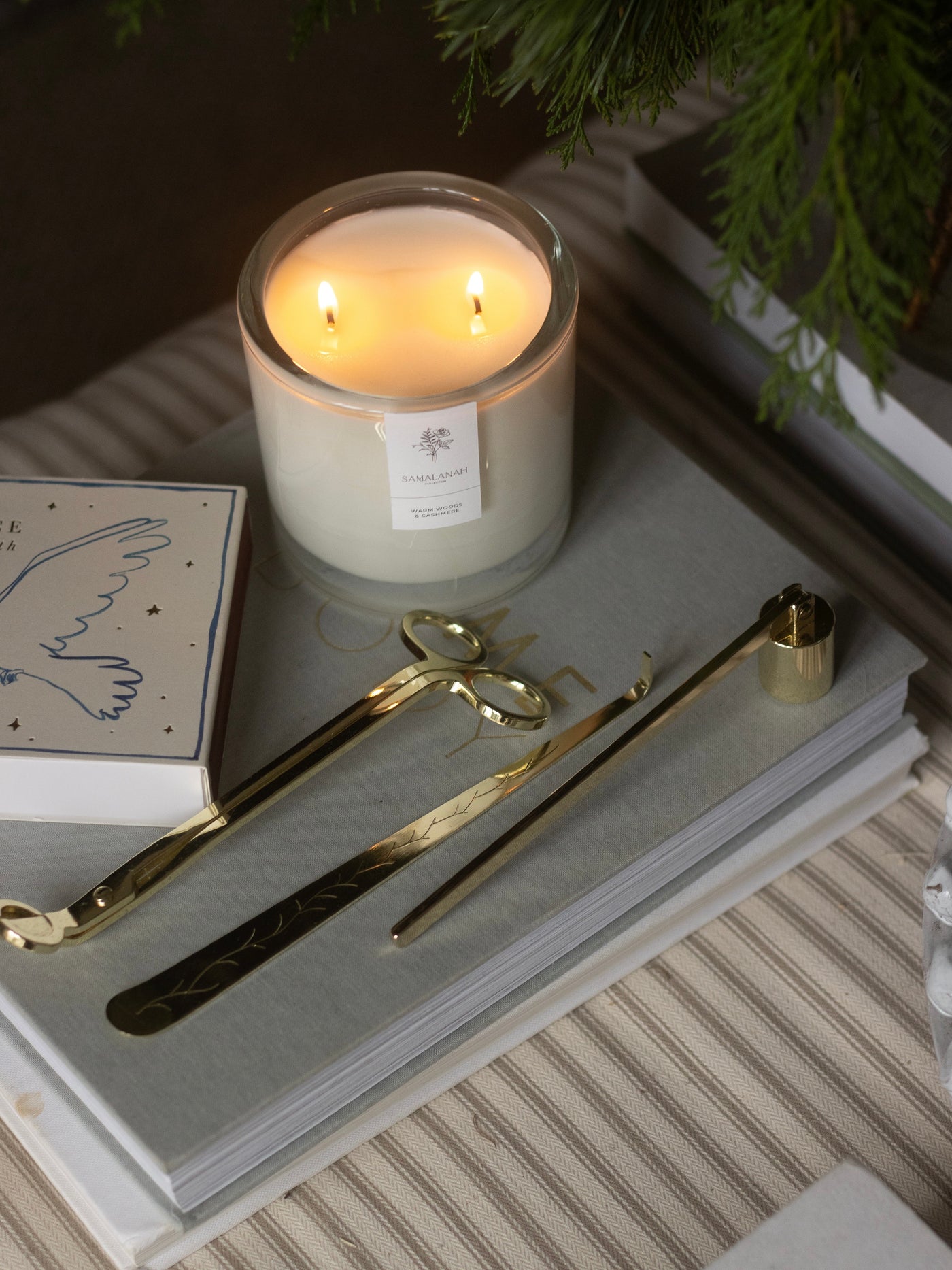 Warm Woods & Cashmere Large Luxury Candle