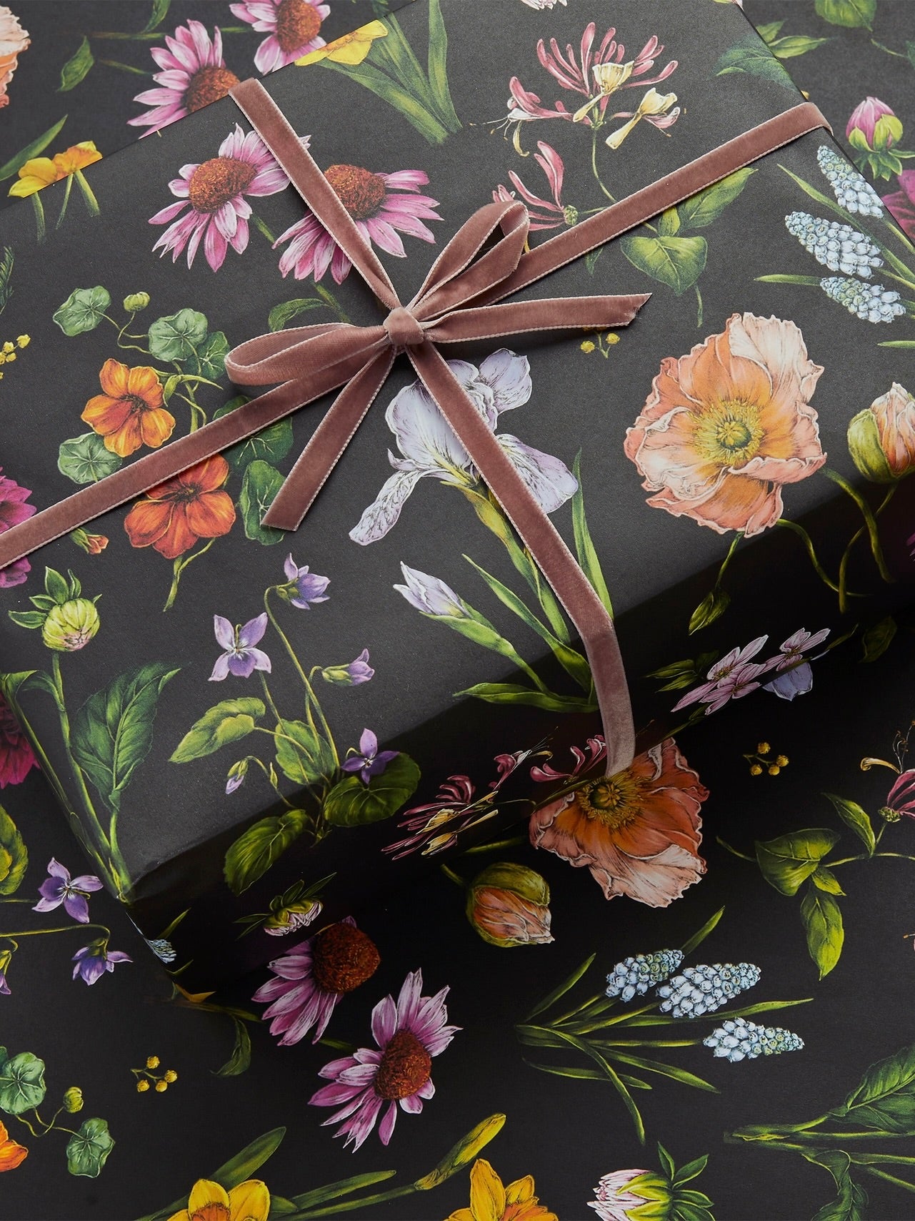 Bountiful Blooms Gift Wrap